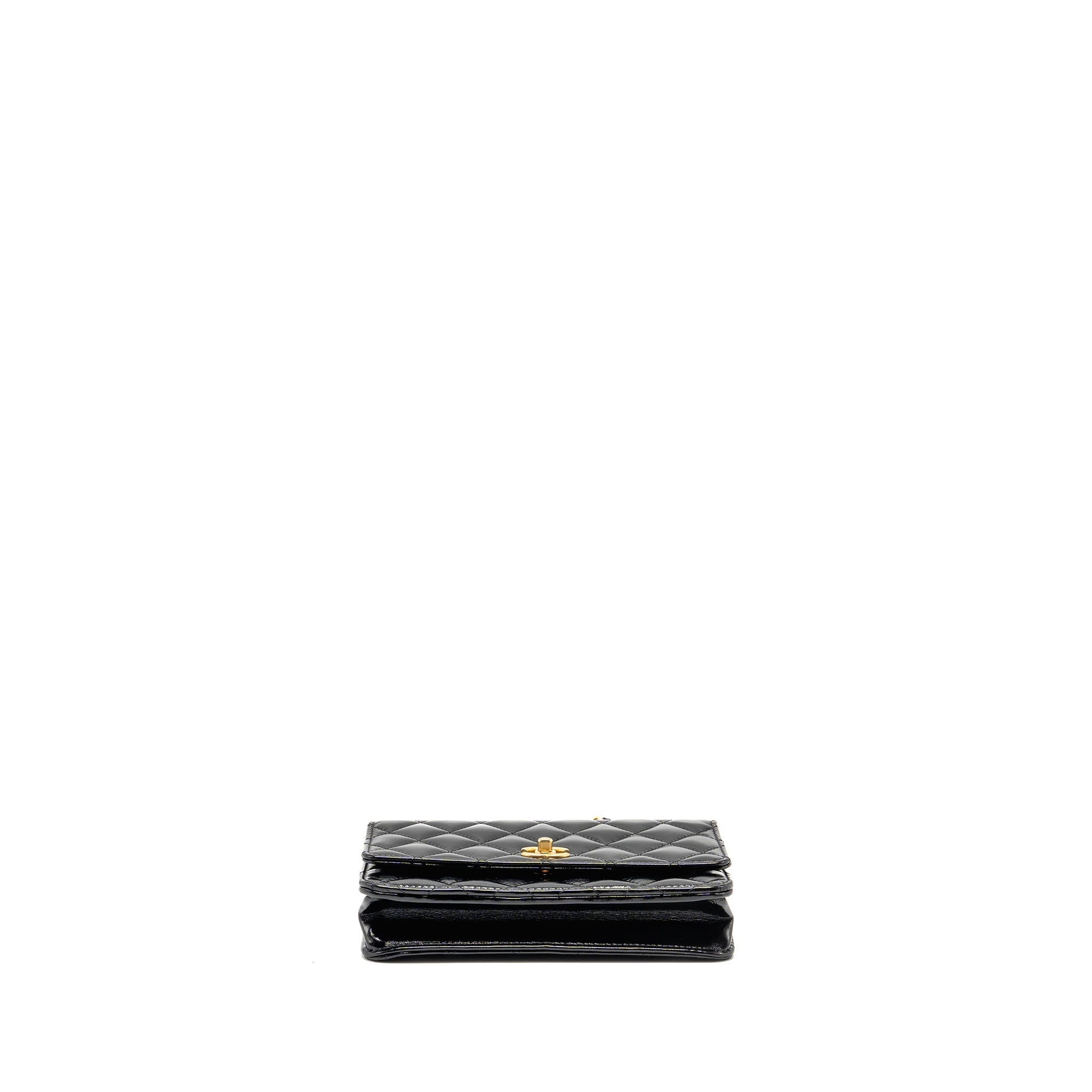chanel-24a-detailed-chain-wallet-on-chain-shiny-calfskin-black-ghw-microchip