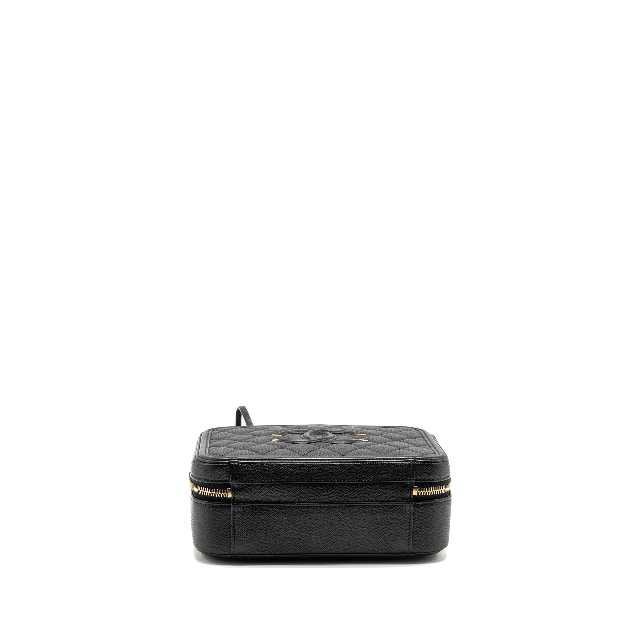 chanel-cc-filigree-vanity-caviar-black-ghw