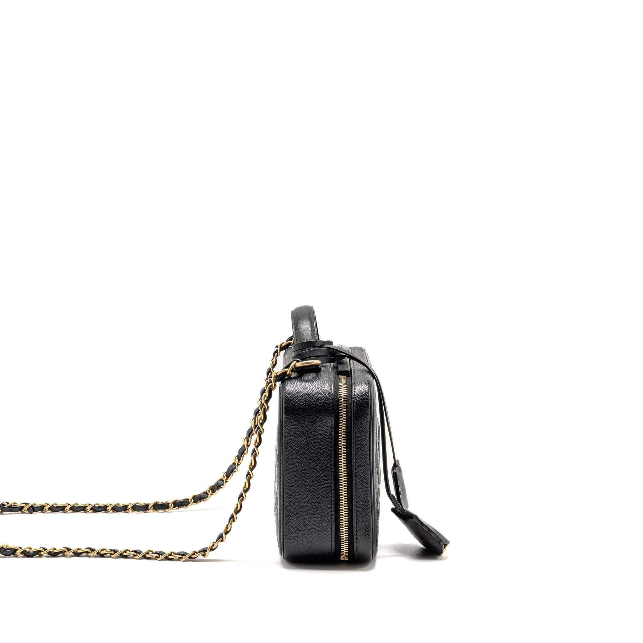 chanel-cc-filigree-vanity-caviar-black-ghw