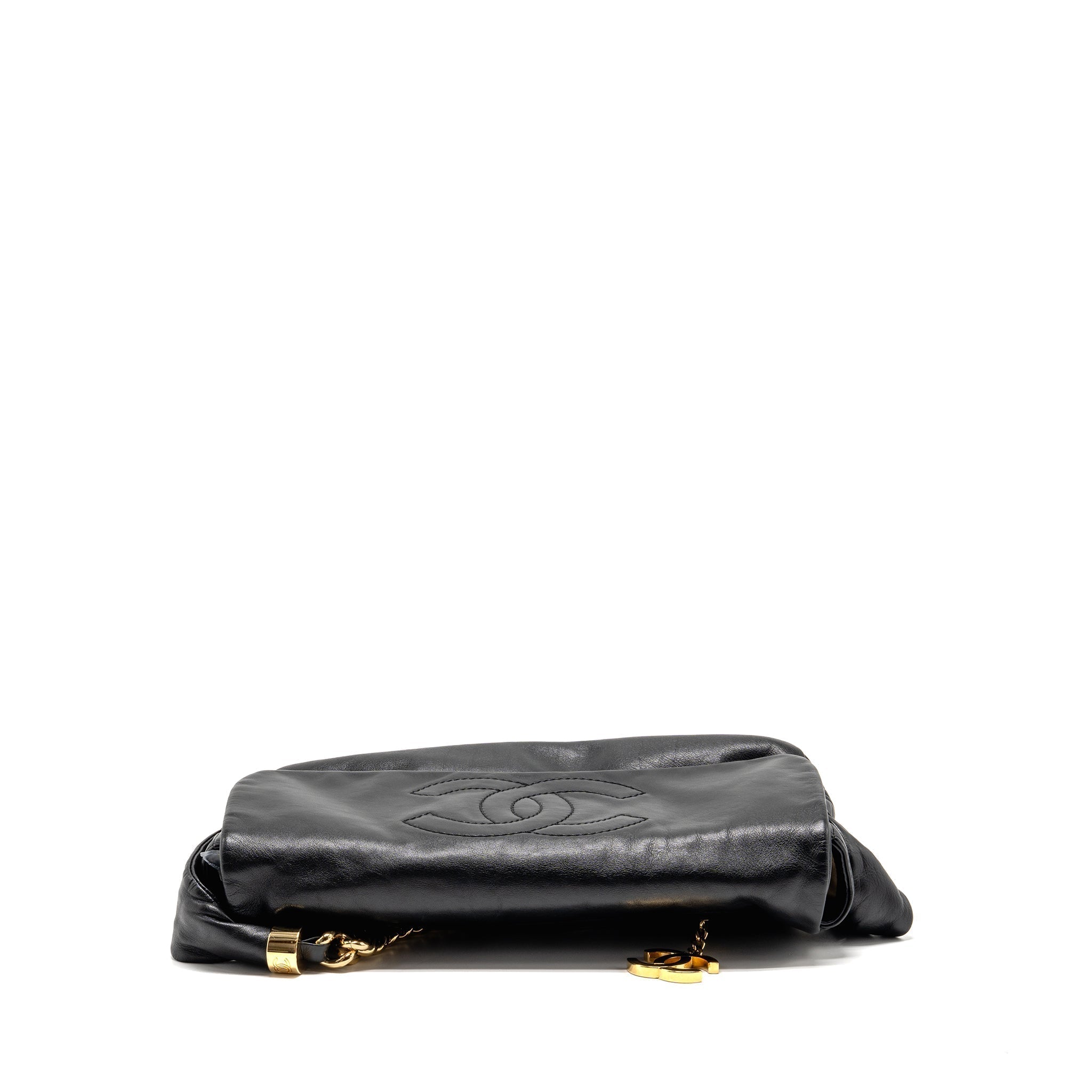 chanel-rodeo-drive-flap-bag-calfskin-black-ghw