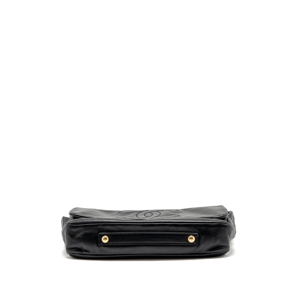 chanel-rodeo-drive-flap-bag-calfskin-black-ghw