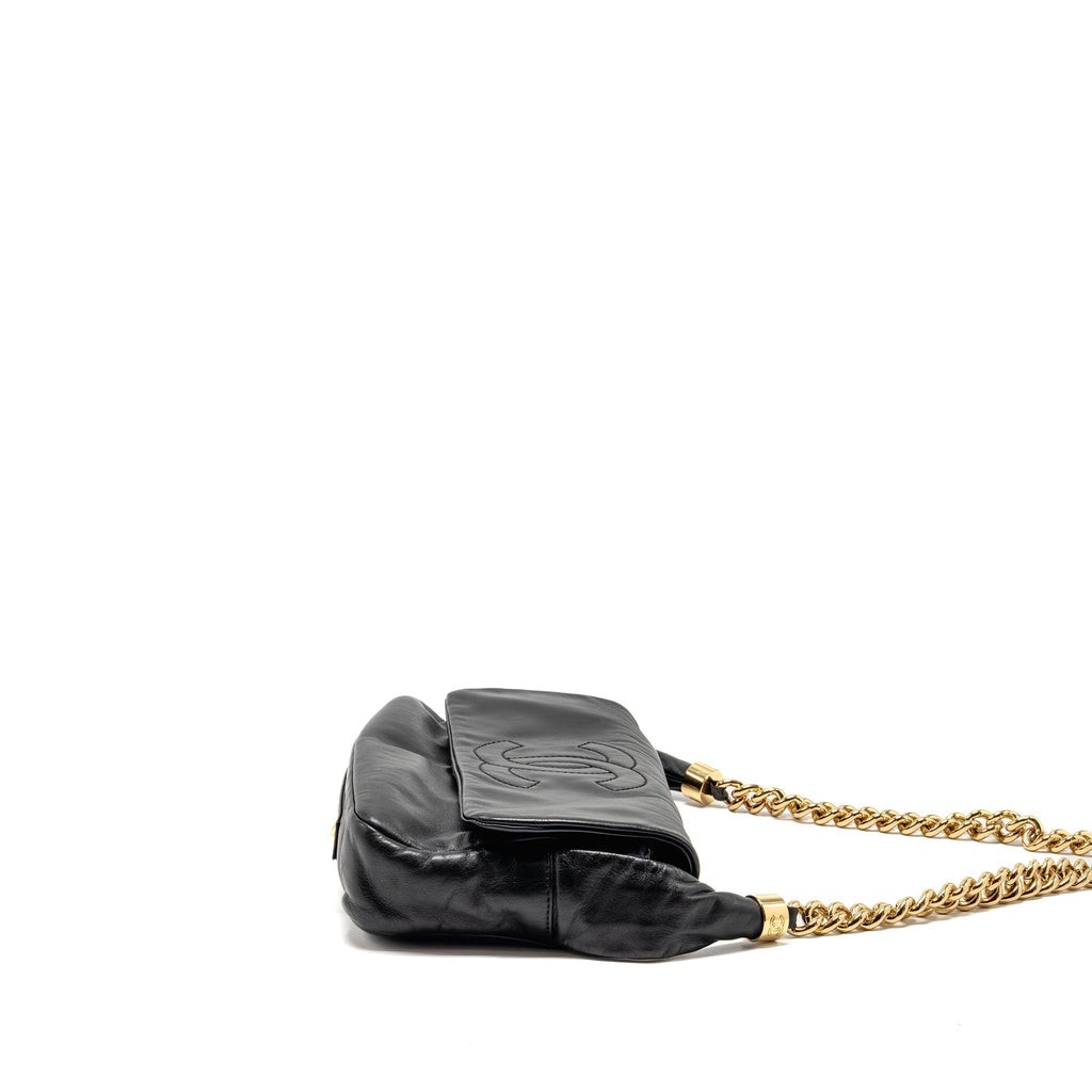 chanel-rodeo-drive-flap-bag-calfskin-black-ghw