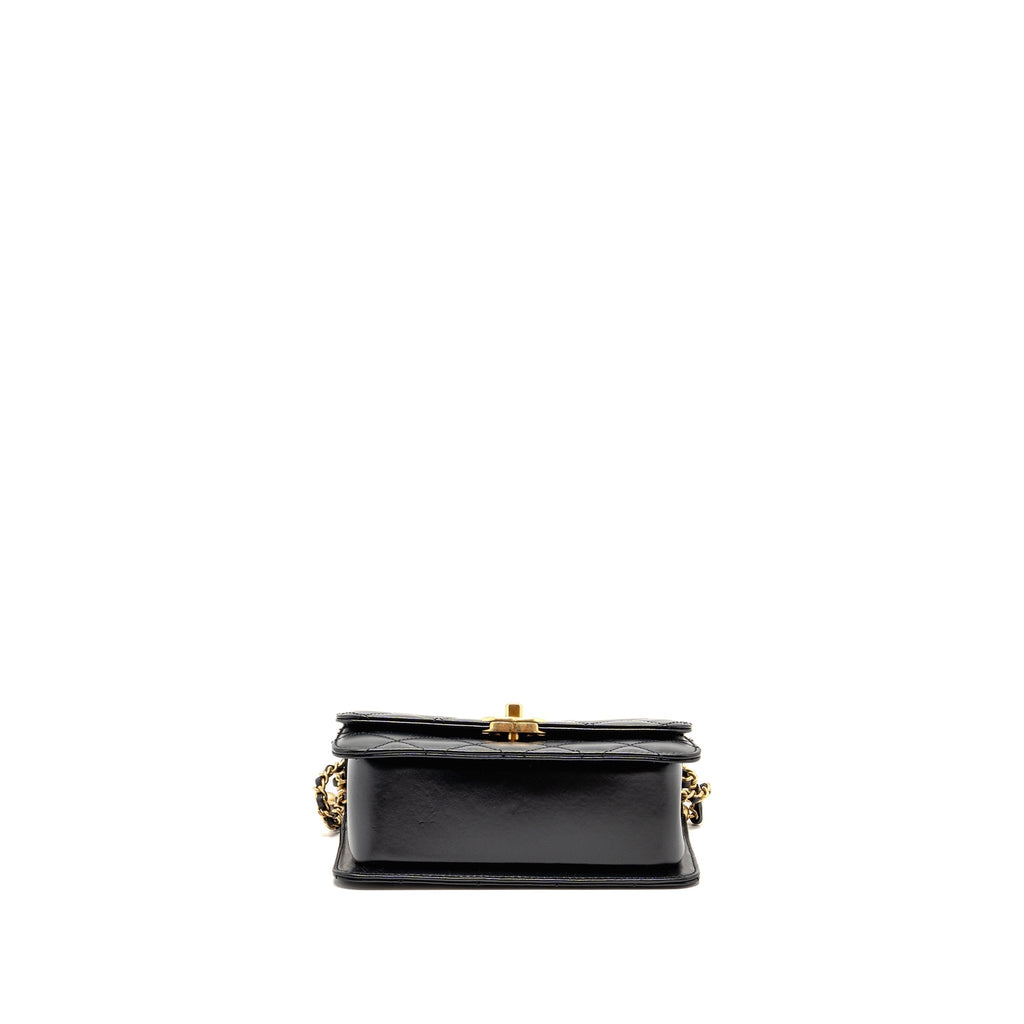 chanel-gold-crush-black