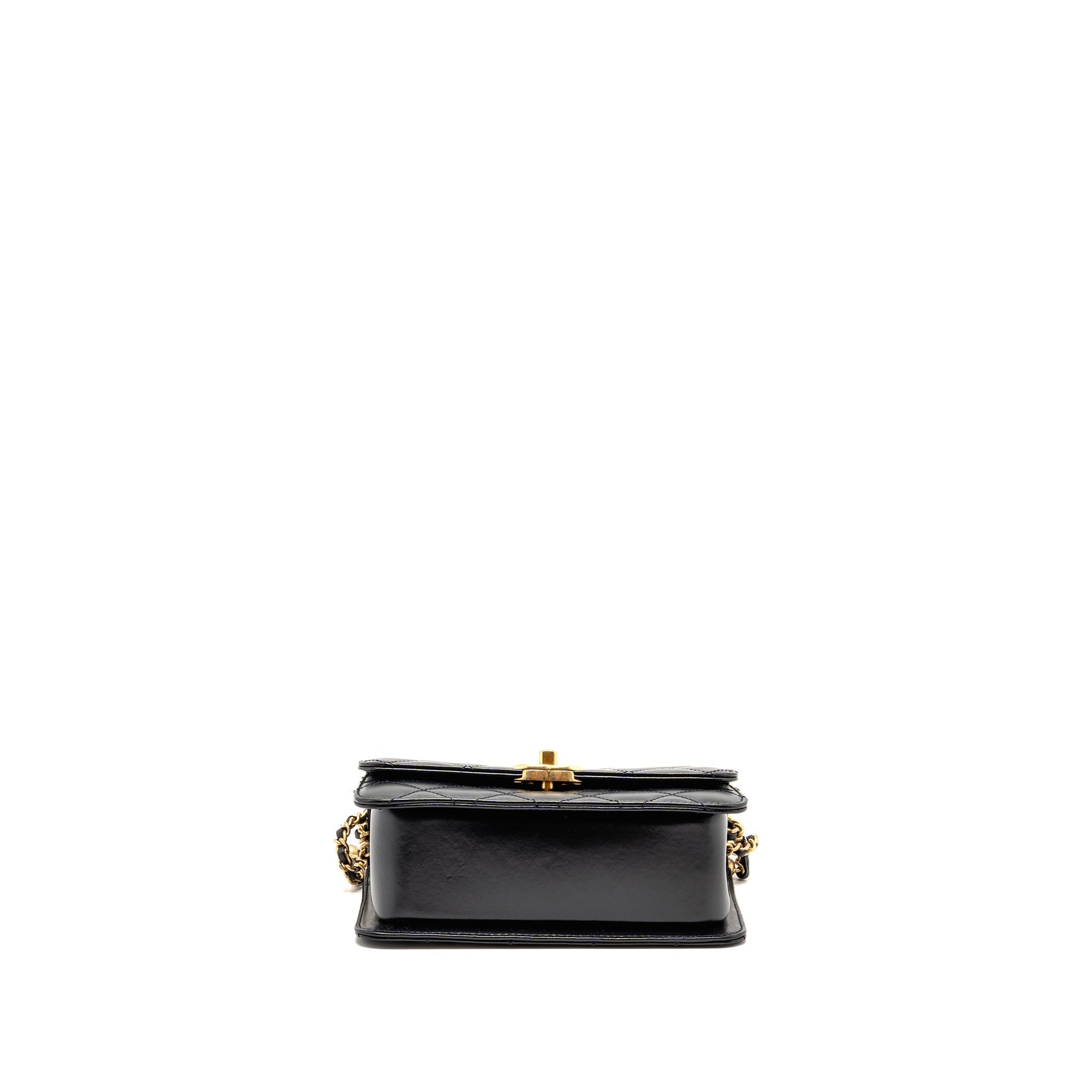 chanel-gold-crush-black
