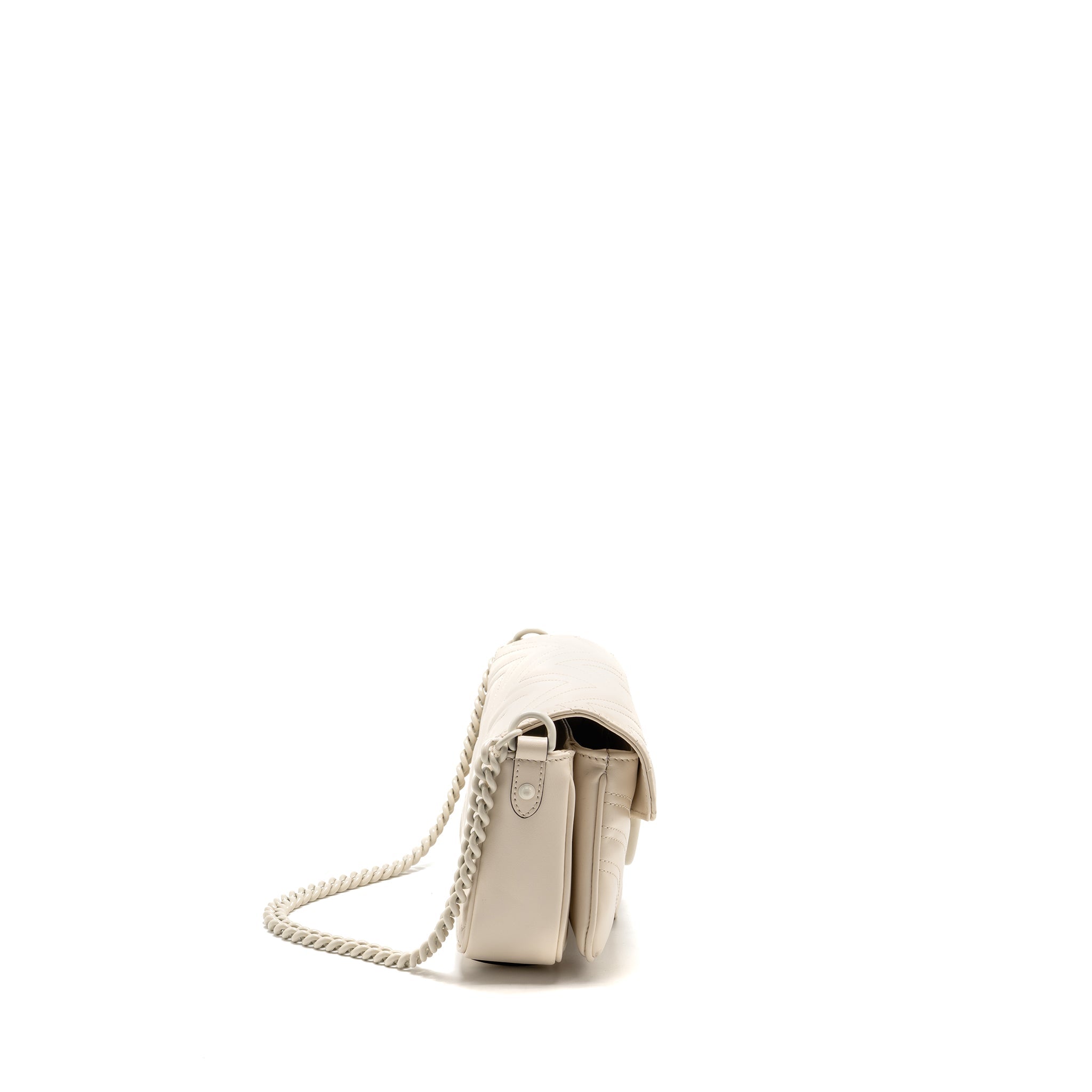 gucci-medium-gg-marmont-shoulder-bag-white-matelasse-chevron-leather-with-white-hardware-copy