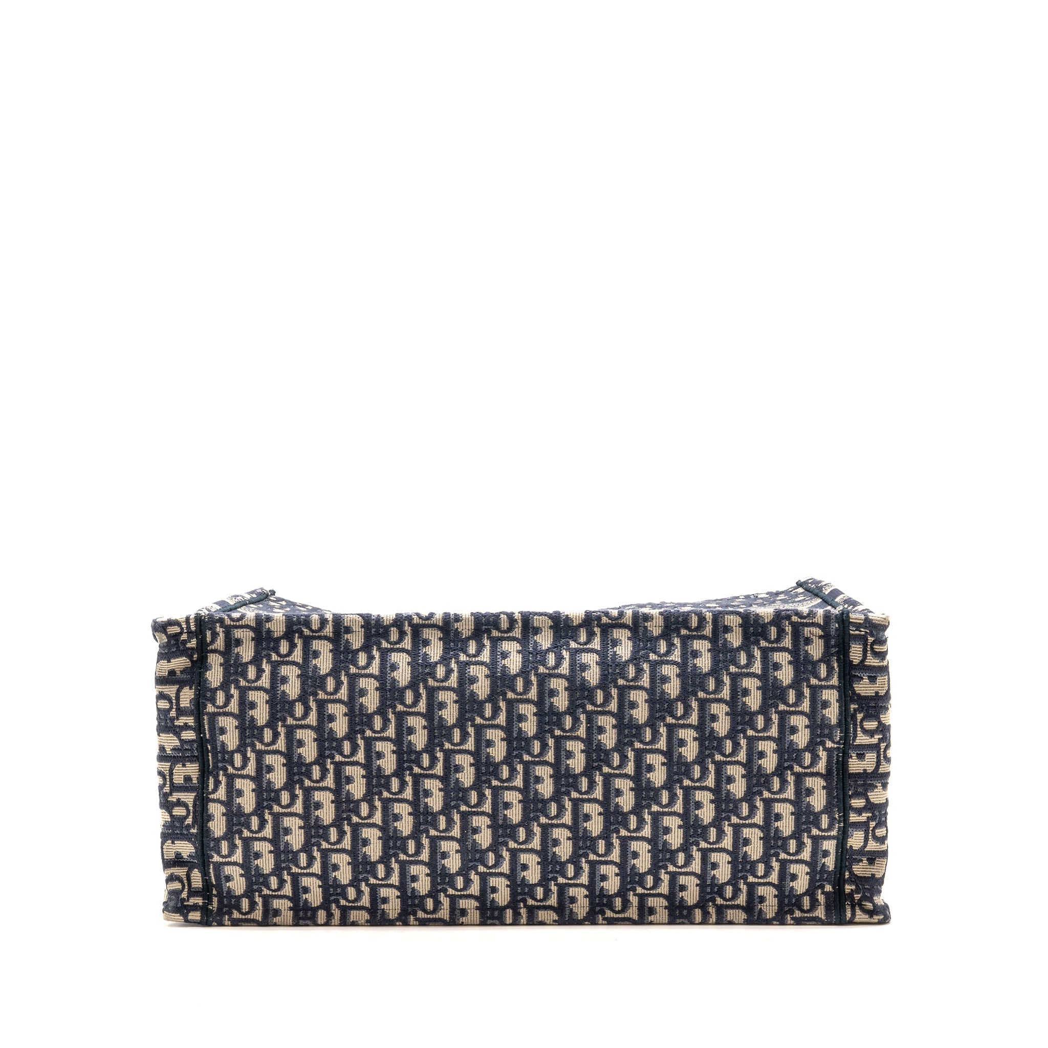 dior-large-book-tote-blue-dior-oblique-embroidery-2