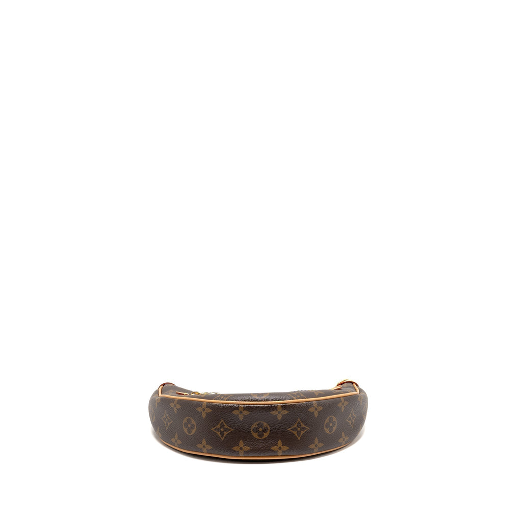 louis-vuitton-half-moon-loop