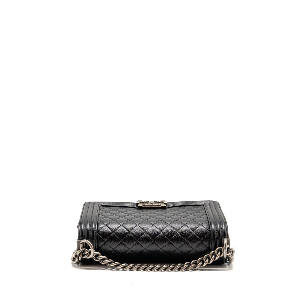 chanel-medium-boy-bag-caviar-black-ruthenium-silver-hardware