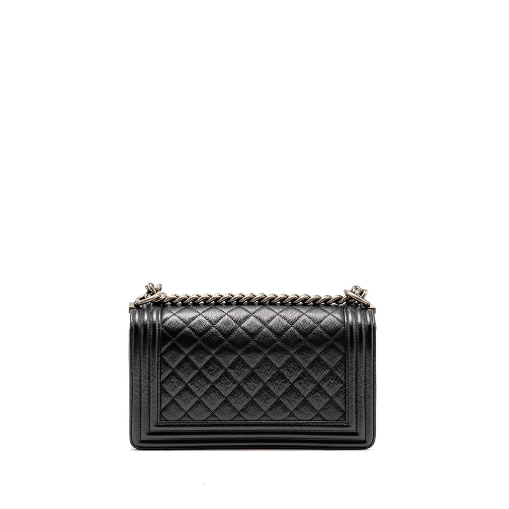 chanel-medium-boy-bag-caviar-black-ruthenium-silver-hardware