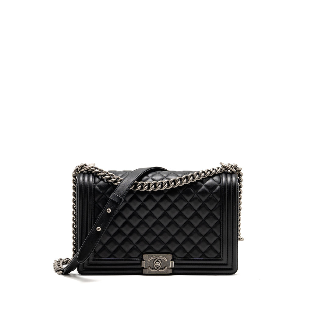 chanel-new-medium-boy-bag-calfskin-black-ruthenium-hardware