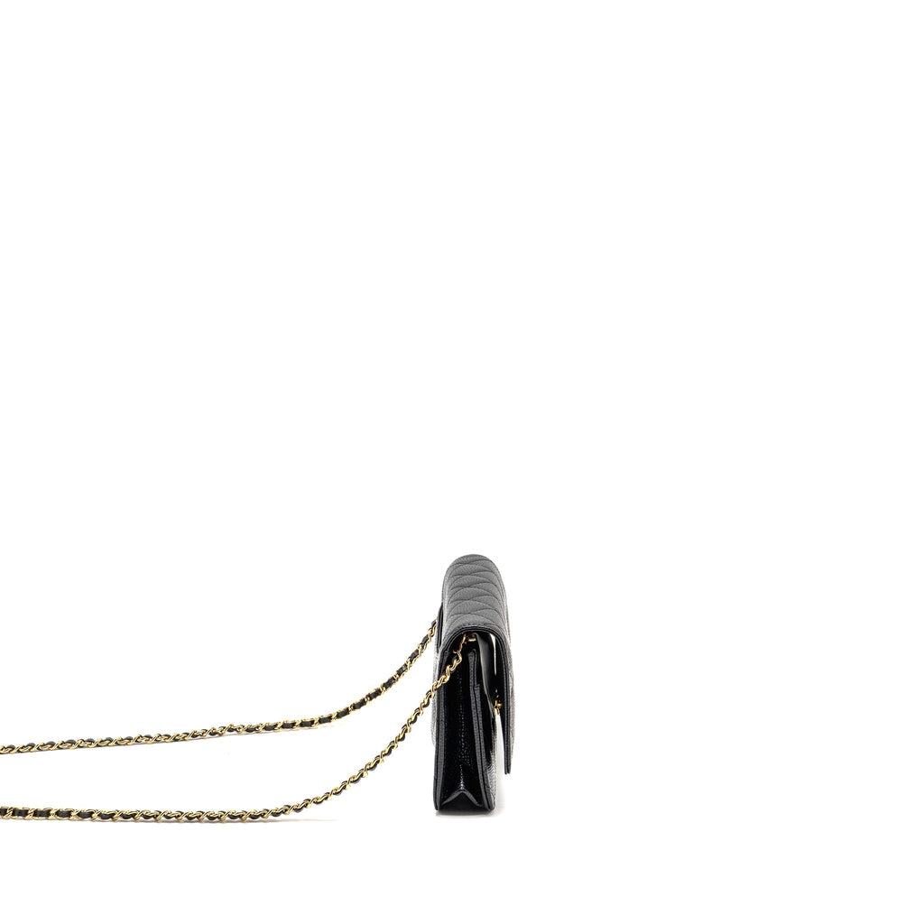 chanel-classic-wallet-on-chain-caviar-black-ghwmicrochip-copy-1