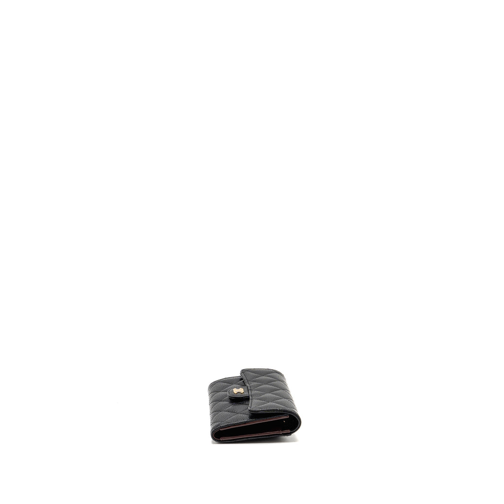 chanel-medium-classic-flap-compact-wallet-caviar-black-ghwmicrochip