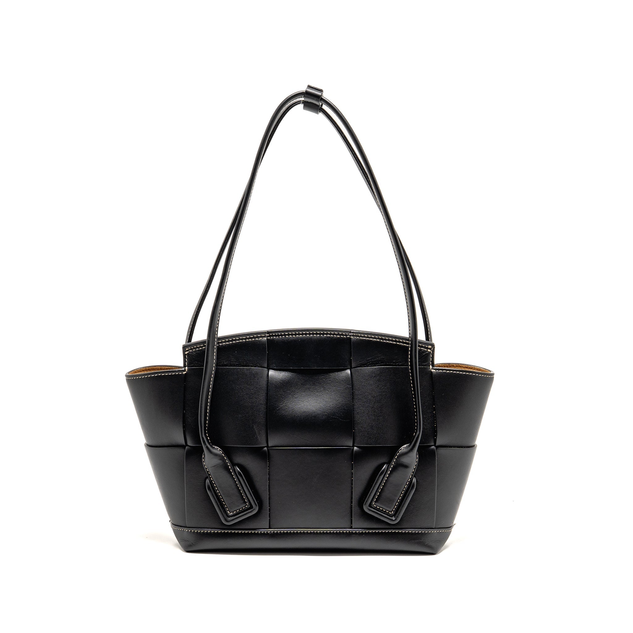 bottega-veneta-small-arco-bag-calfskin-black-shw