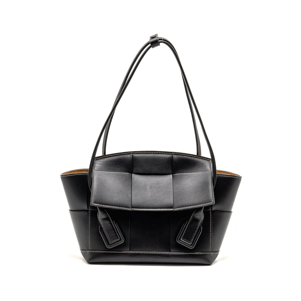 bottega-veneta-small-arco-bag-calfskin-black-shw