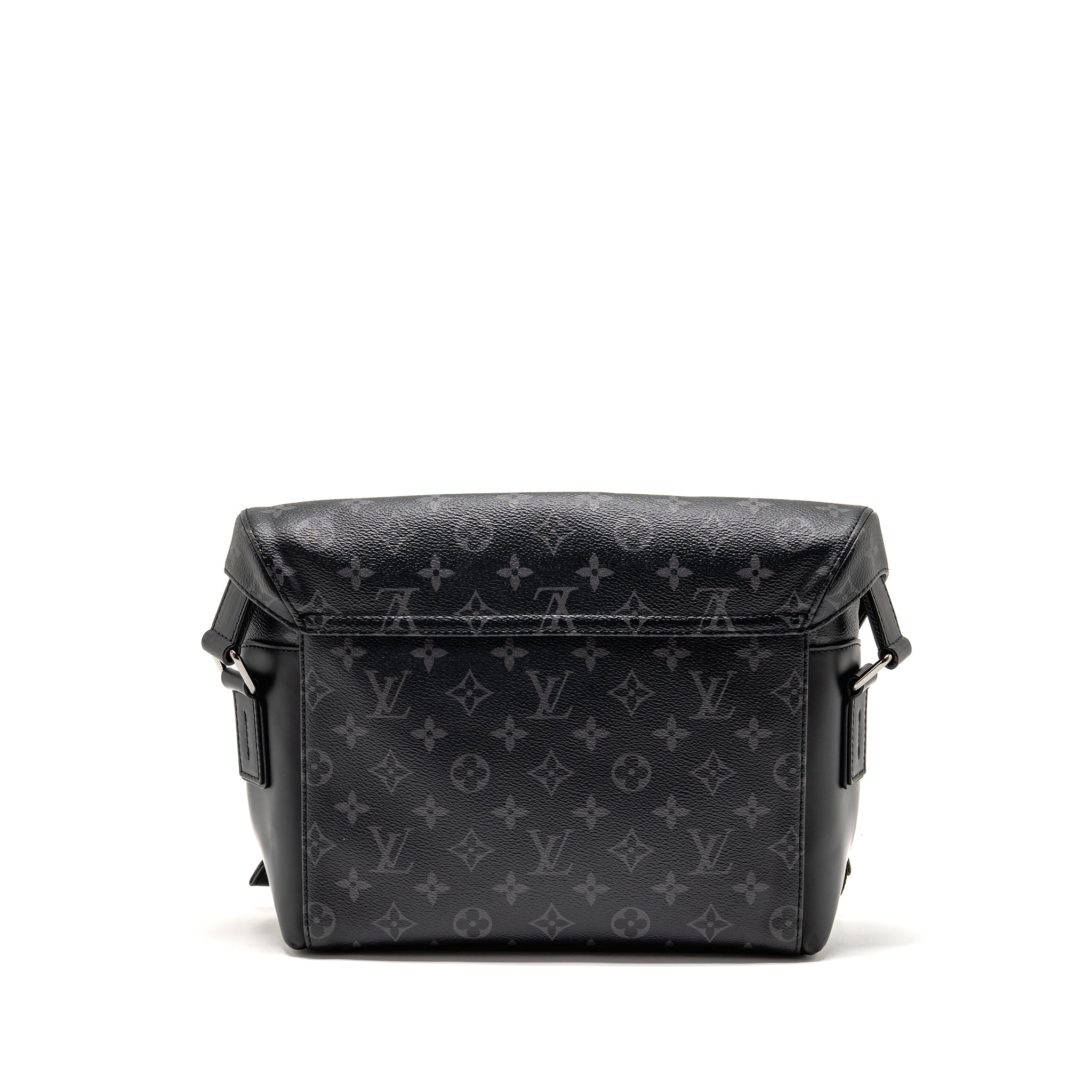 louis-vuitton-messenger-voyager-pm-monogram-eclipse-black-shw