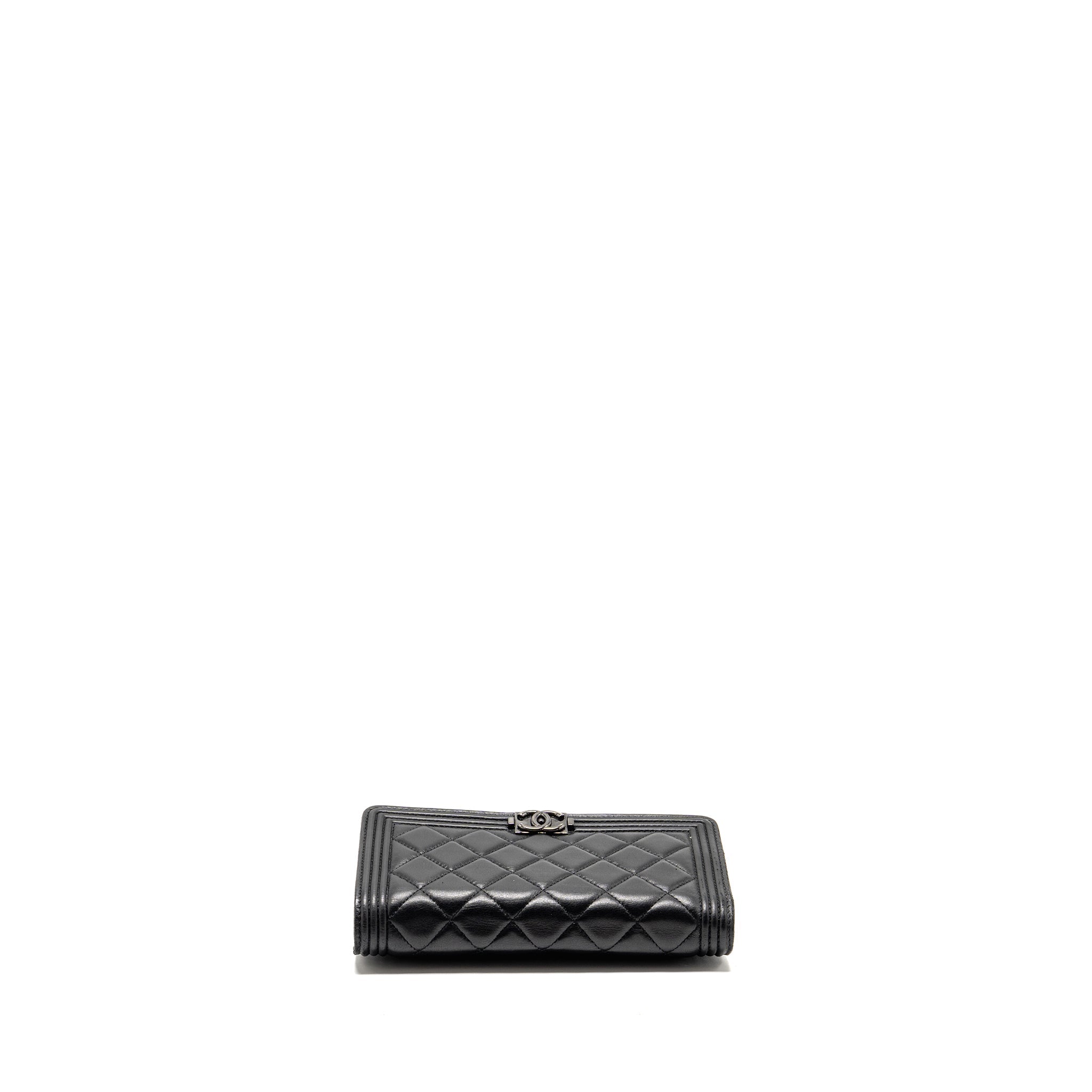 chanel-black-10
