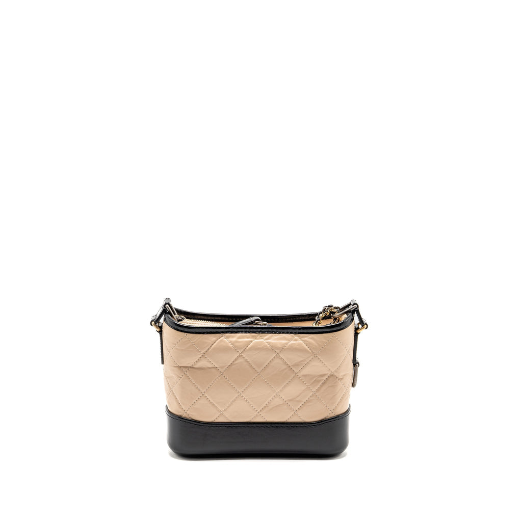 chanel-small-gabrielle-hobo-bag-aged-calfskin-beige-black-multicoloured-hardware-1