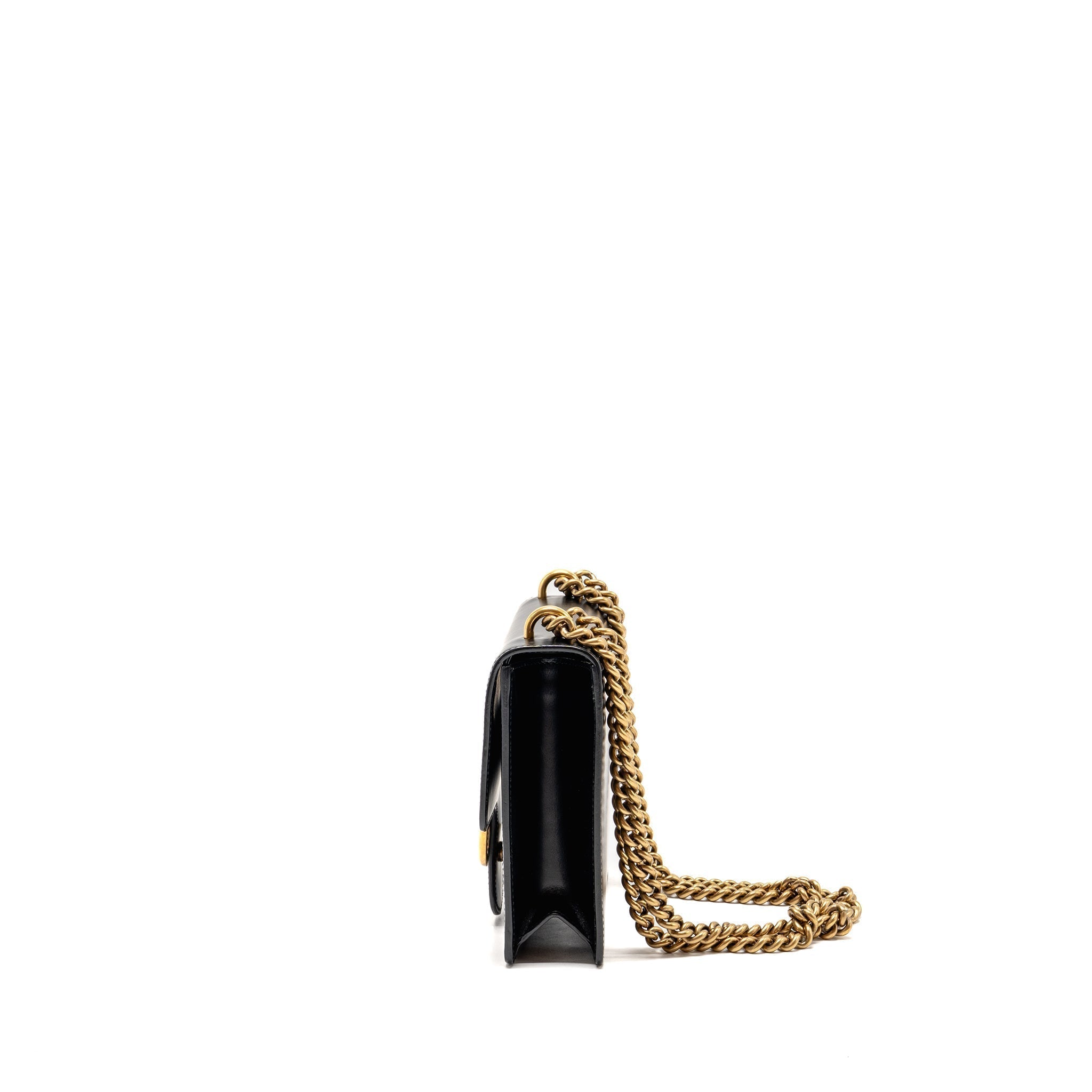 gucci-gg-marmont-square-purse-bag-calfskin-black-ghw