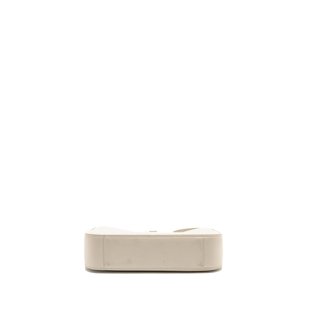 saint-laurent-le-5-a-7-hobo-calfskin-blanc-vintage-ghw
