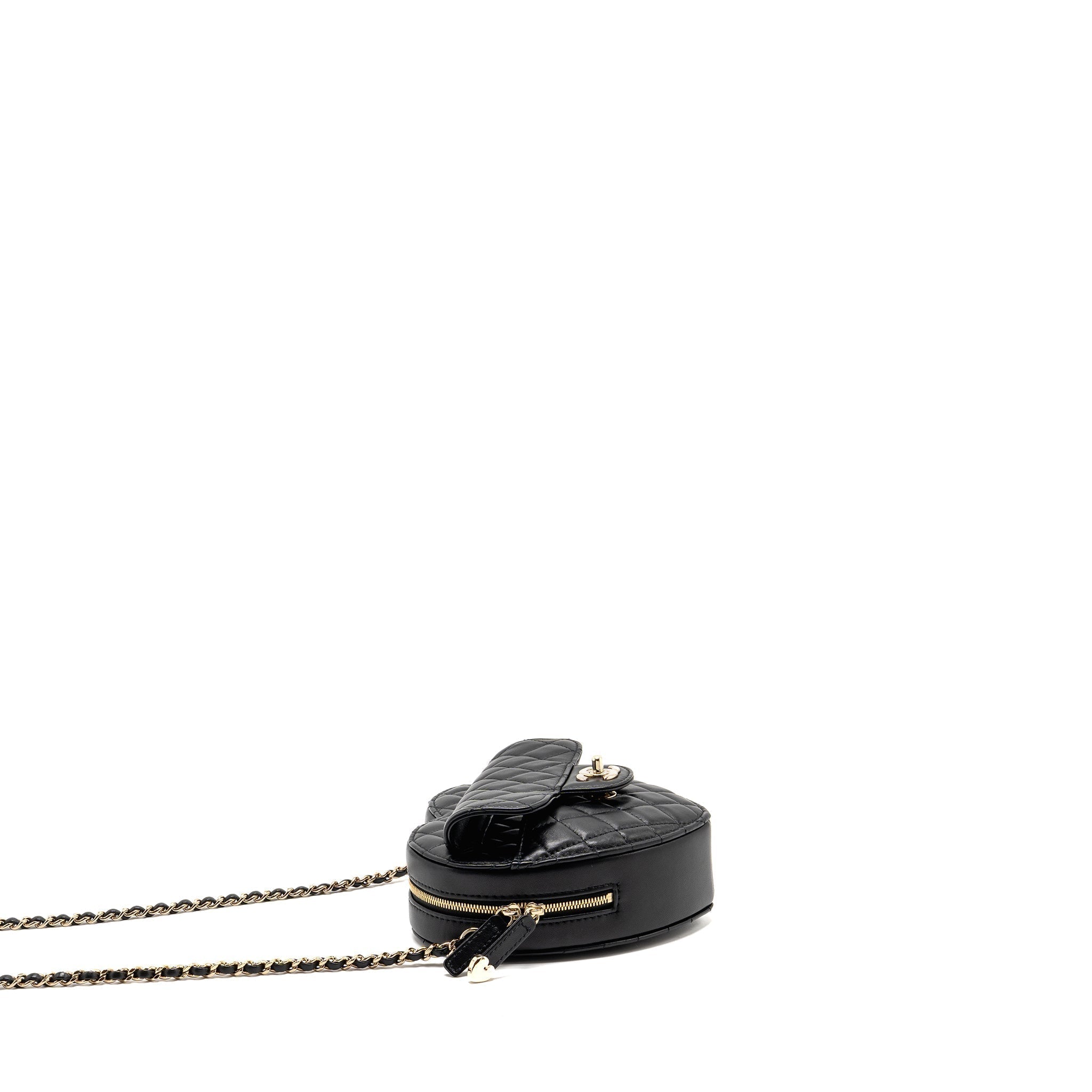 chanel-22s-cc-in-love-heart-bag-lambskin-black-lghw-microchip