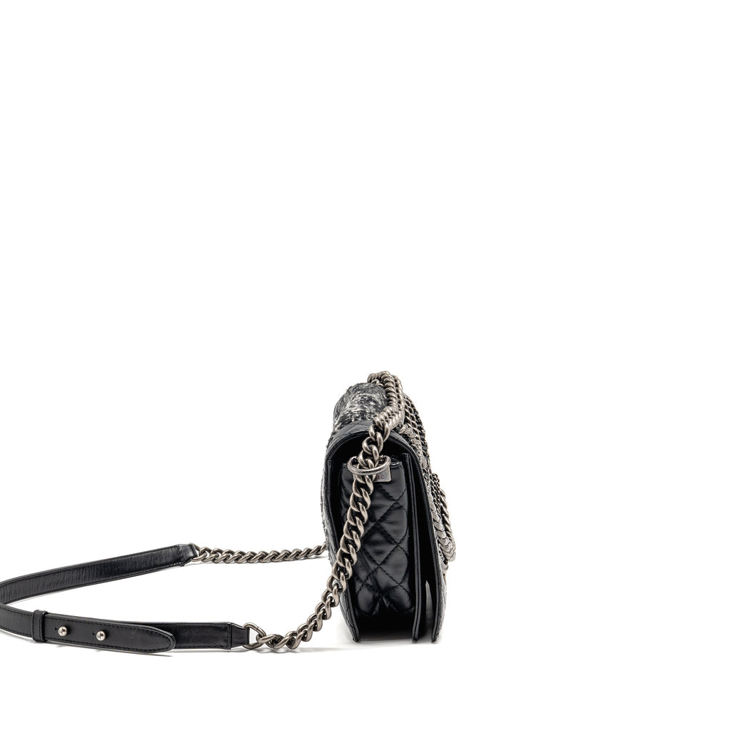 chanel-boy-bag-black-1