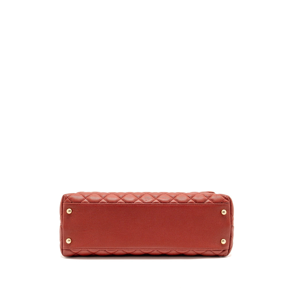 chanel-large-coco-handle-with-lizard-handle-caviar-red-ghw