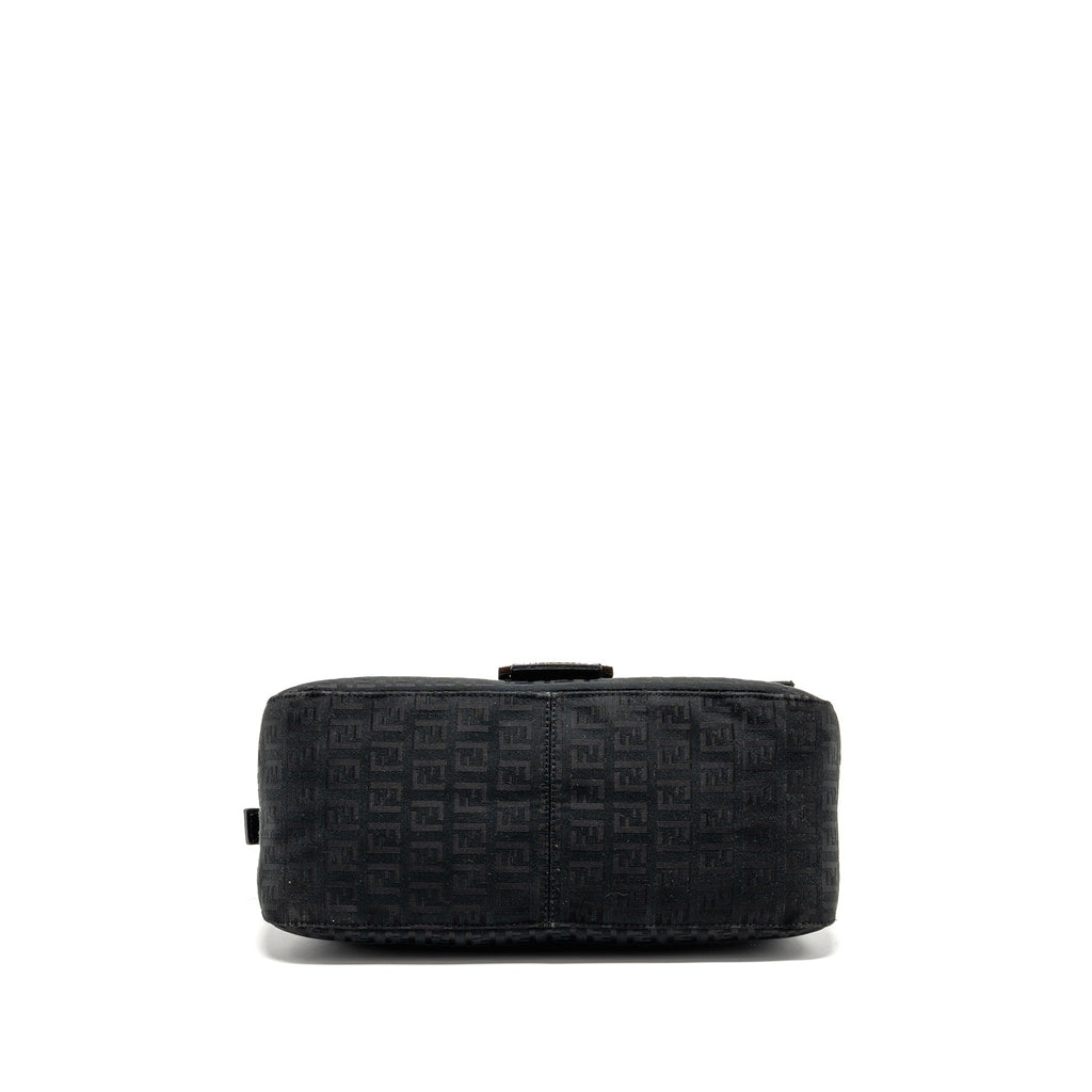 fendi-zucca-mamma-baguette-bag-ff-logo-canvas-black-shw