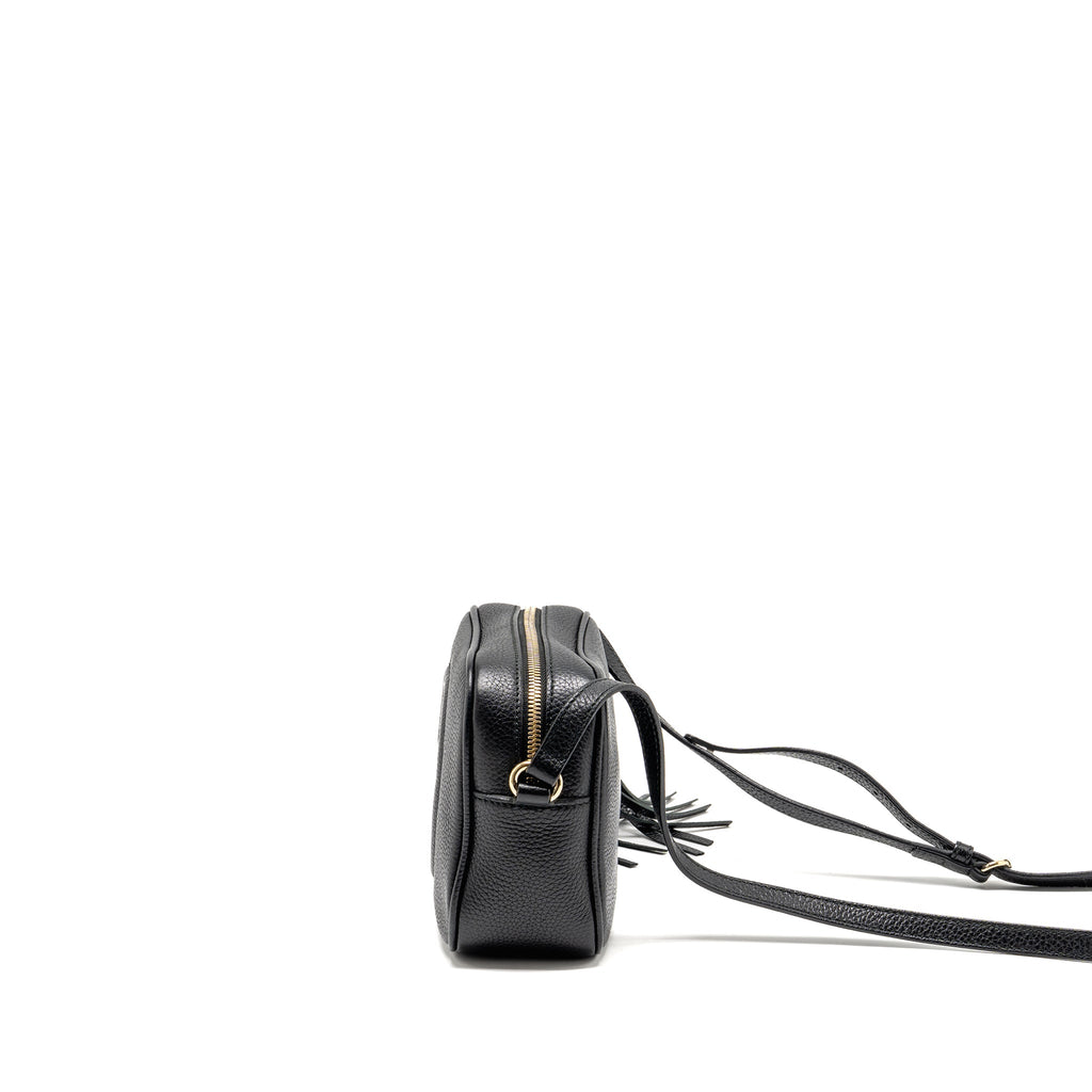 gucci-soho-disco-camera-crossbody-bag-calfskin-black-lghw-1