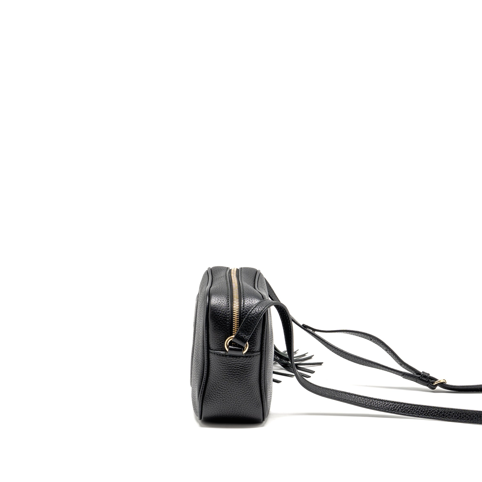 gucci-soho-disco-camera-crossbody-bag-calfskin-black-lghw-1