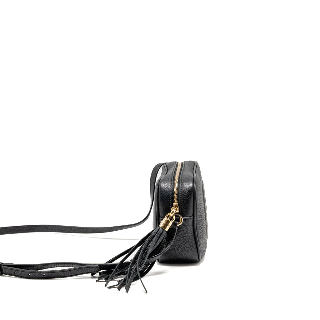 gucci-soho-disco-camera-crossbody-bag-calfskin-black-lghw-1