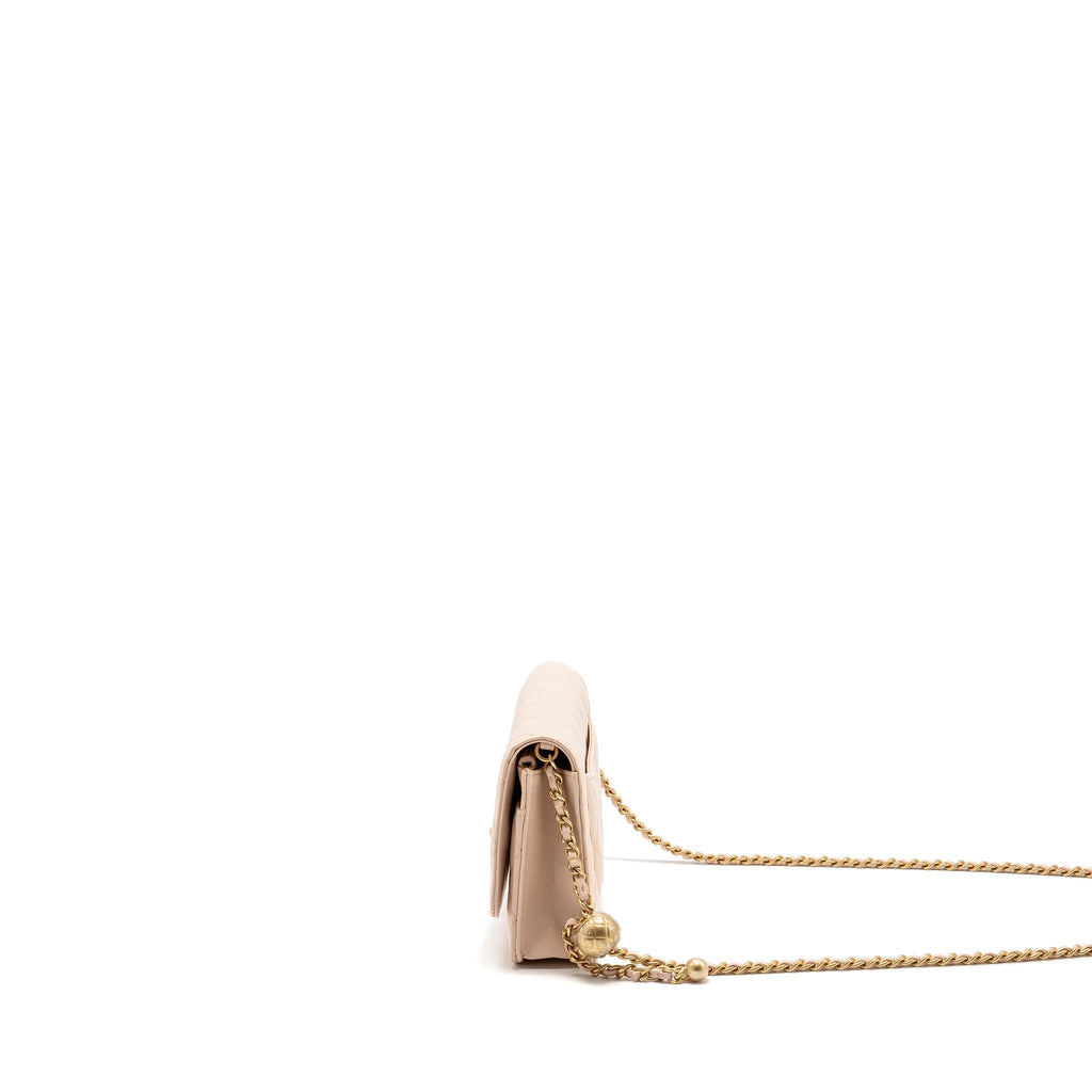 chanel-pearl-crush-wallet-on-chain-lambskin-light-pink-ghw-microchip