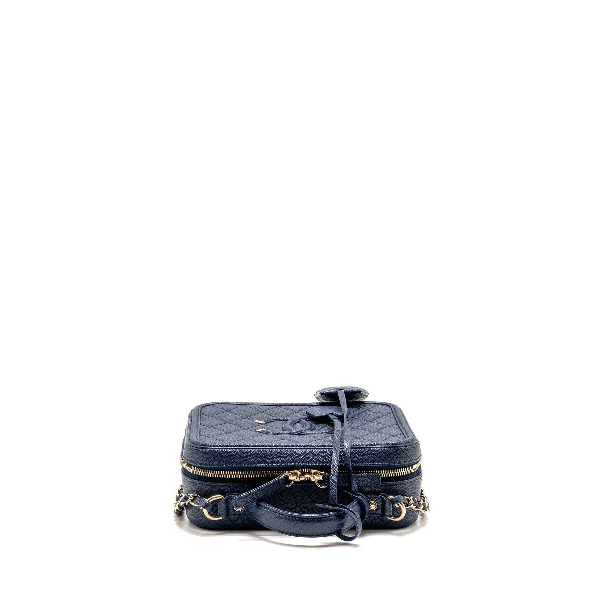 chanel-blue-case