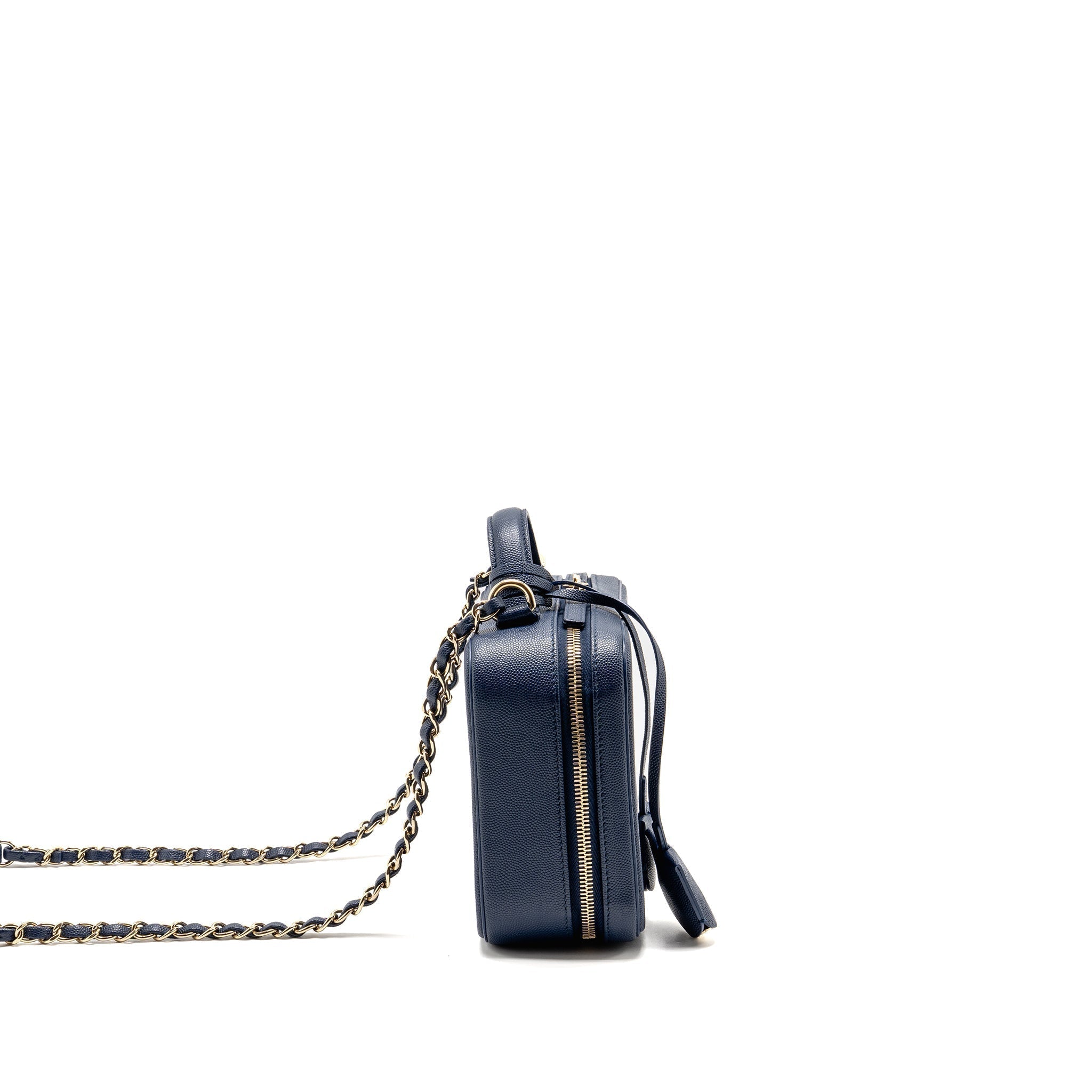 chanel-blue-case