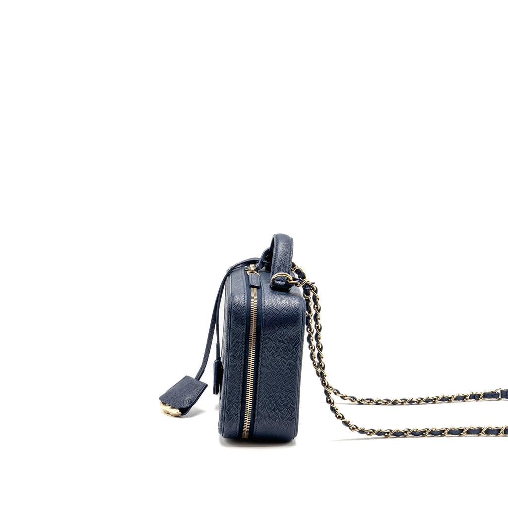 chanel-blue-case