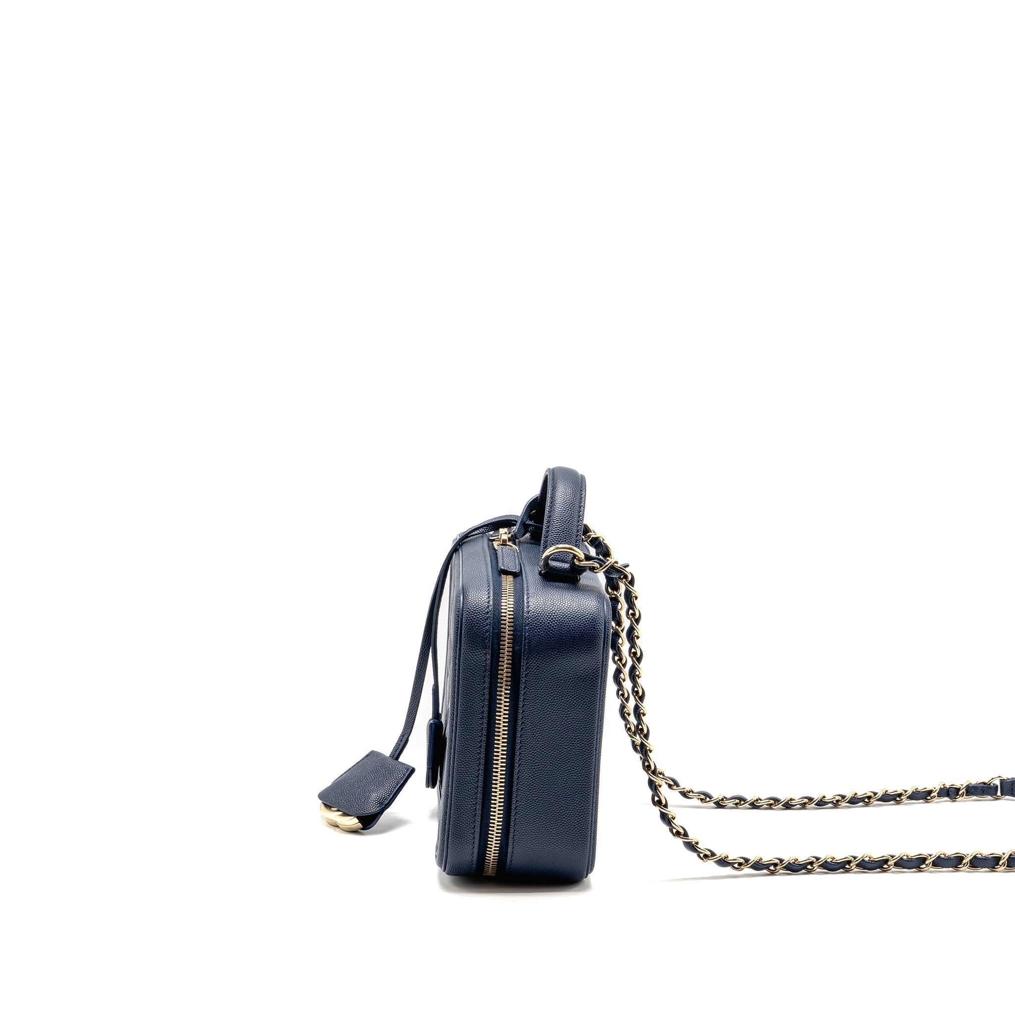chanel-blue-case