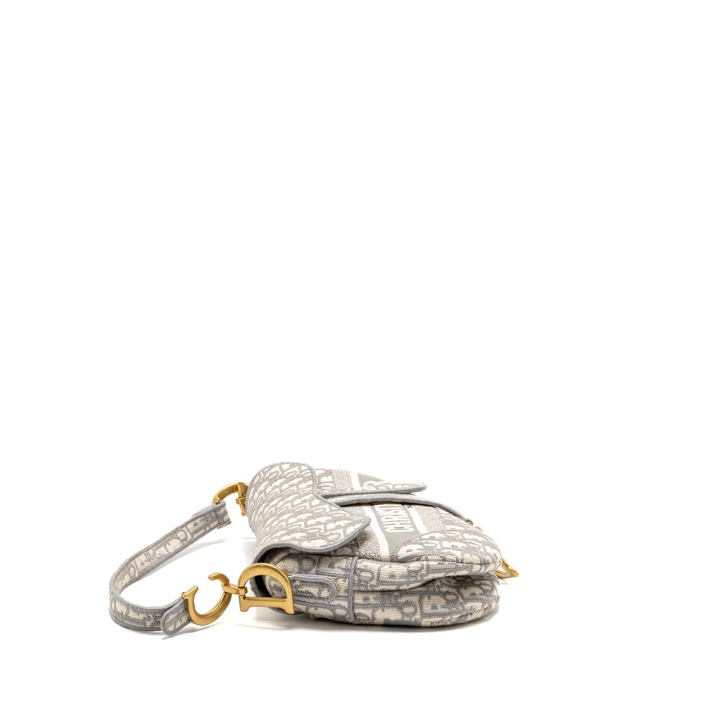 dior-medium-saddle-bag-dior-oblique-embroidery-light-grey-ghw