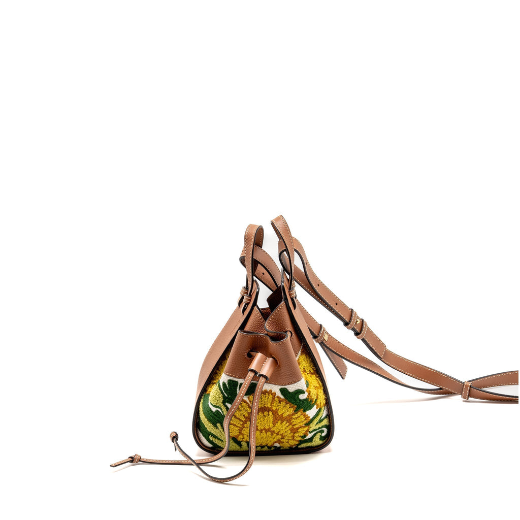 loewe-x-william-de-morgan-mini-hammock-floral-embroidered-shoulder-bag-calfskin-tan-multicolour-ghw