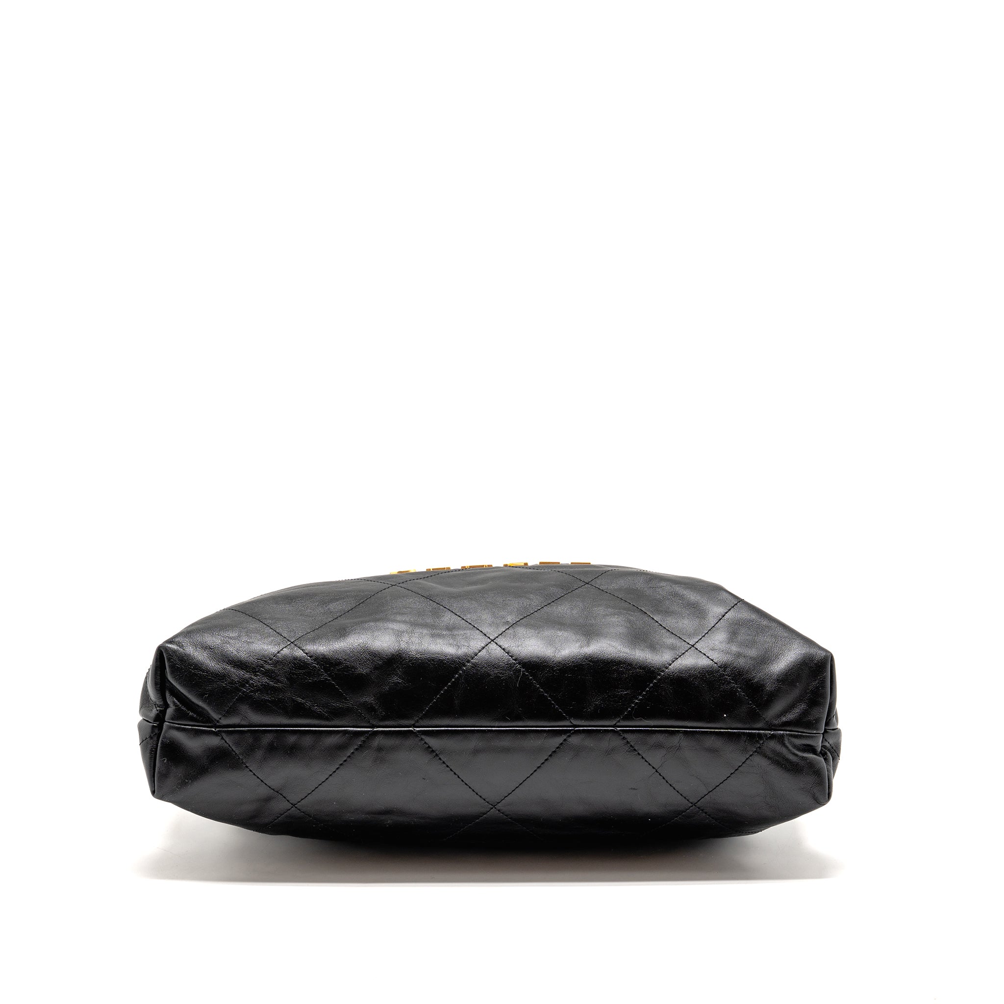 chanel-medium-22-bag-calfskin-black-ghw-microchip-1
