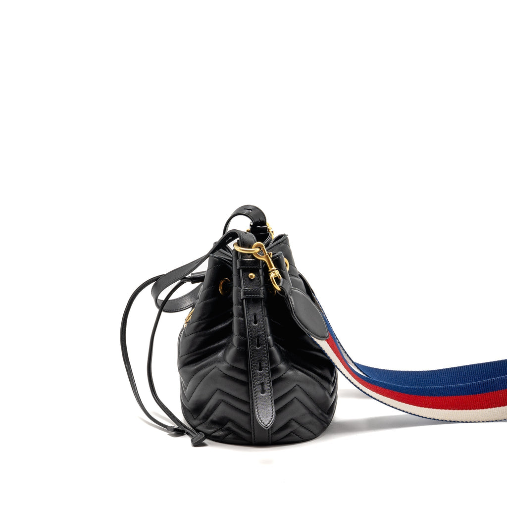 gucci-gg-marmont-bucket-bag-calfskin-black-ghw