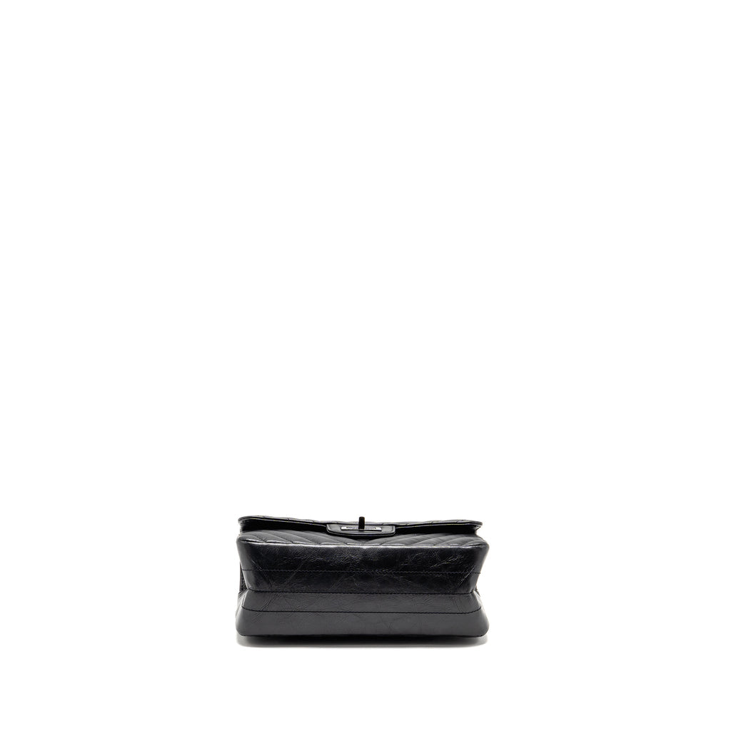 chanel-mini-2-55-reissue-flap-bag-chevron-aged-calfskin-so-black