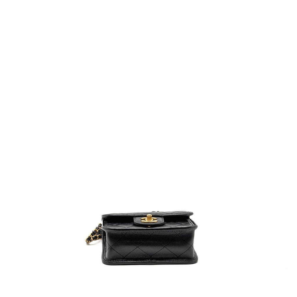 chanel-22k-mini-flap-bag-with-top-handle-shiny-grained-calfskin-black-ghw-microchip-copy