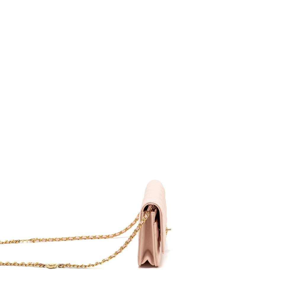 chanel-camellia-turnlock-wallet-on-chain-caviar-light-pink-ghwmicrochip
