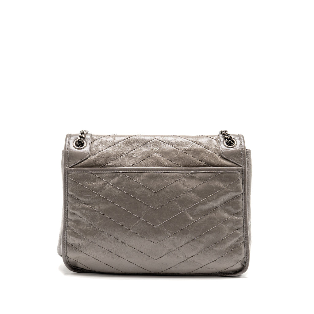 saint-laurent-ysl-large-niki-bag-calfskin-grey-shw