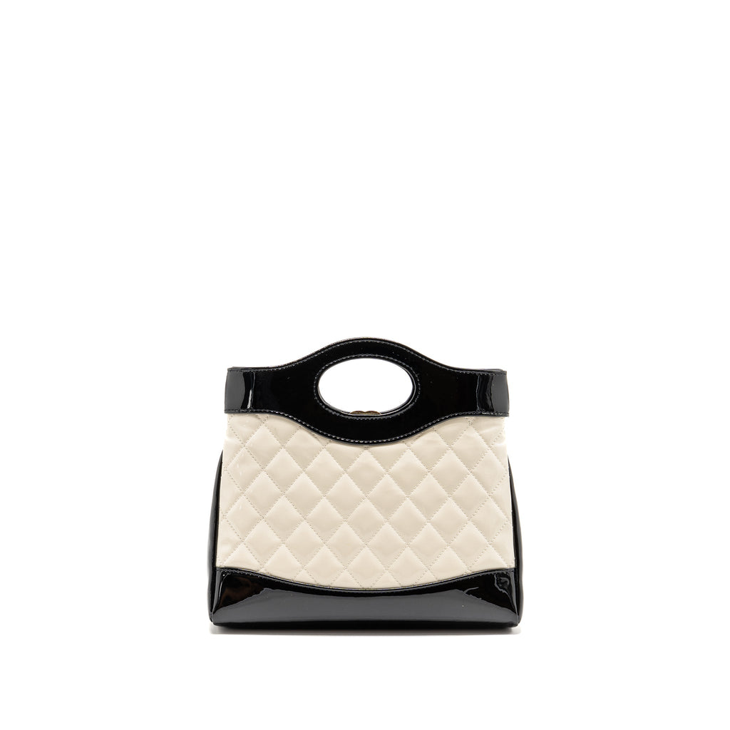 chanel-mini-31-bag-patent-black-white-lghw-microchip-1