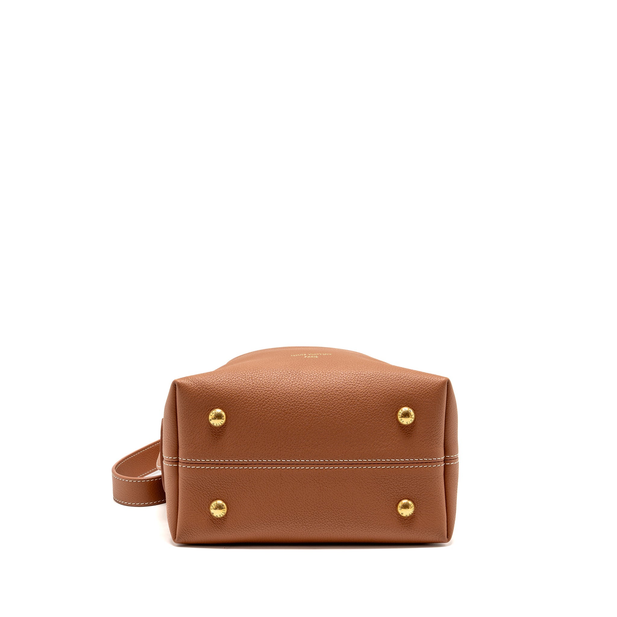 louis-vuitton-low-key-hobo-pm-smooth-calfskin-cognac-ghw