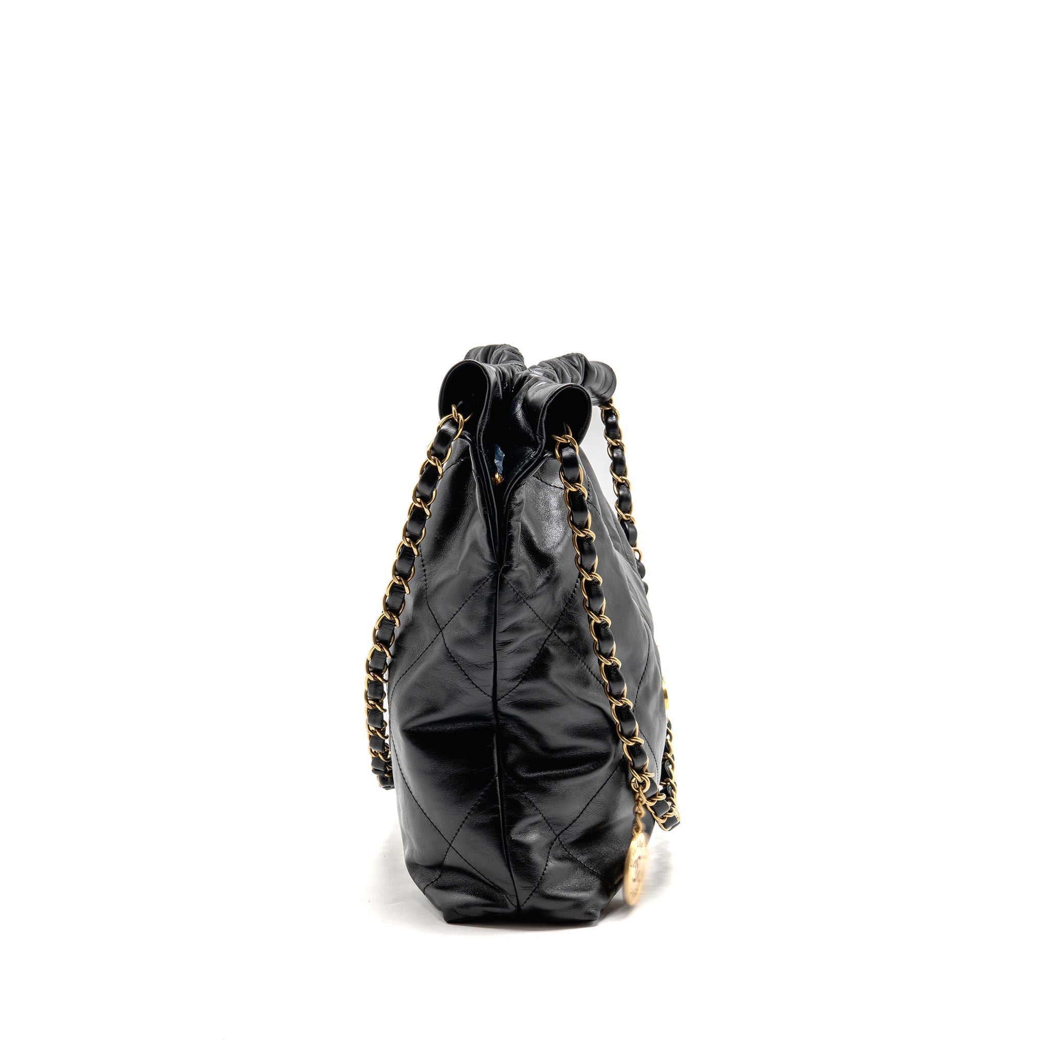 chanel-22-black-1
