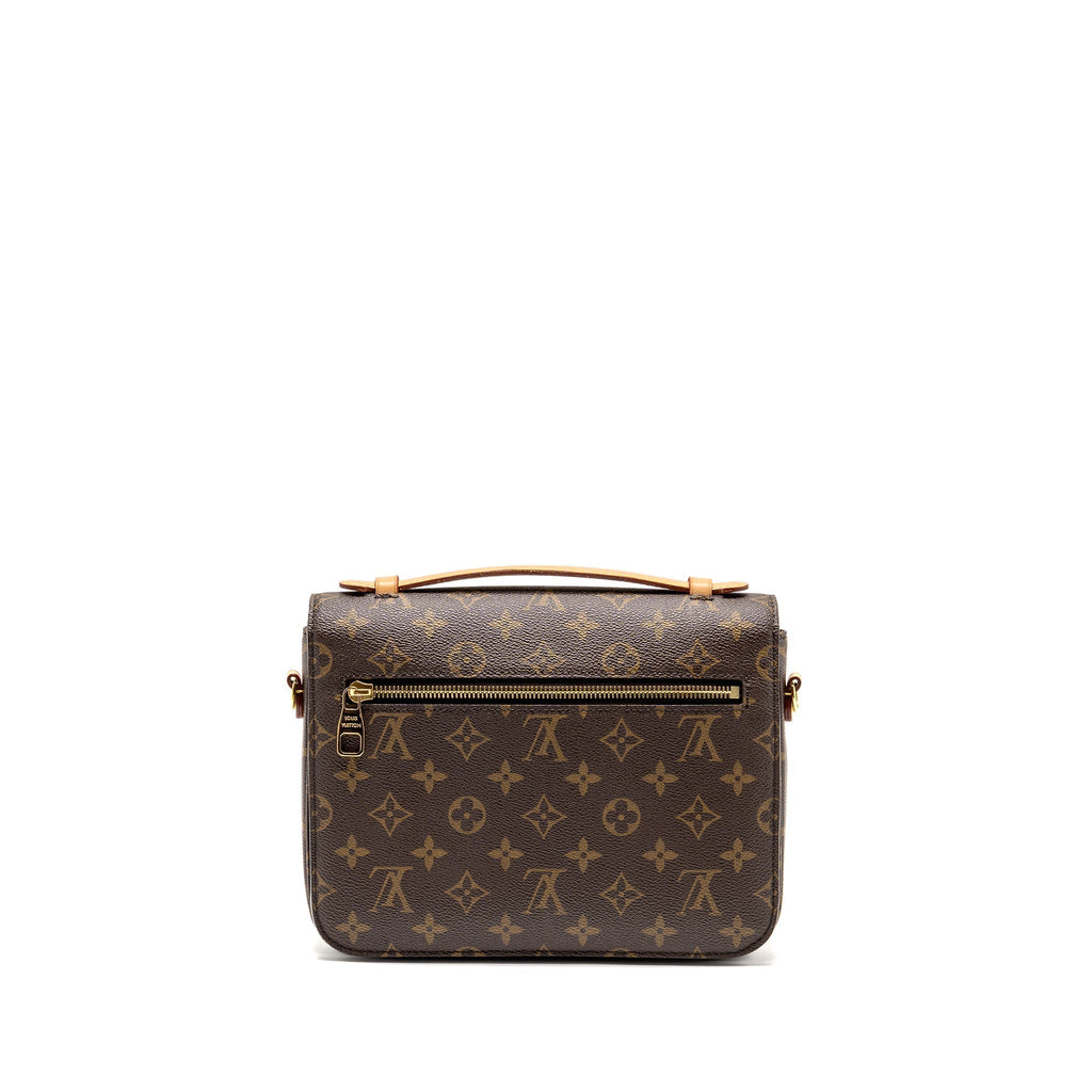 louis-vuitton-pochette-metis-monogram-canvas-ghw-35