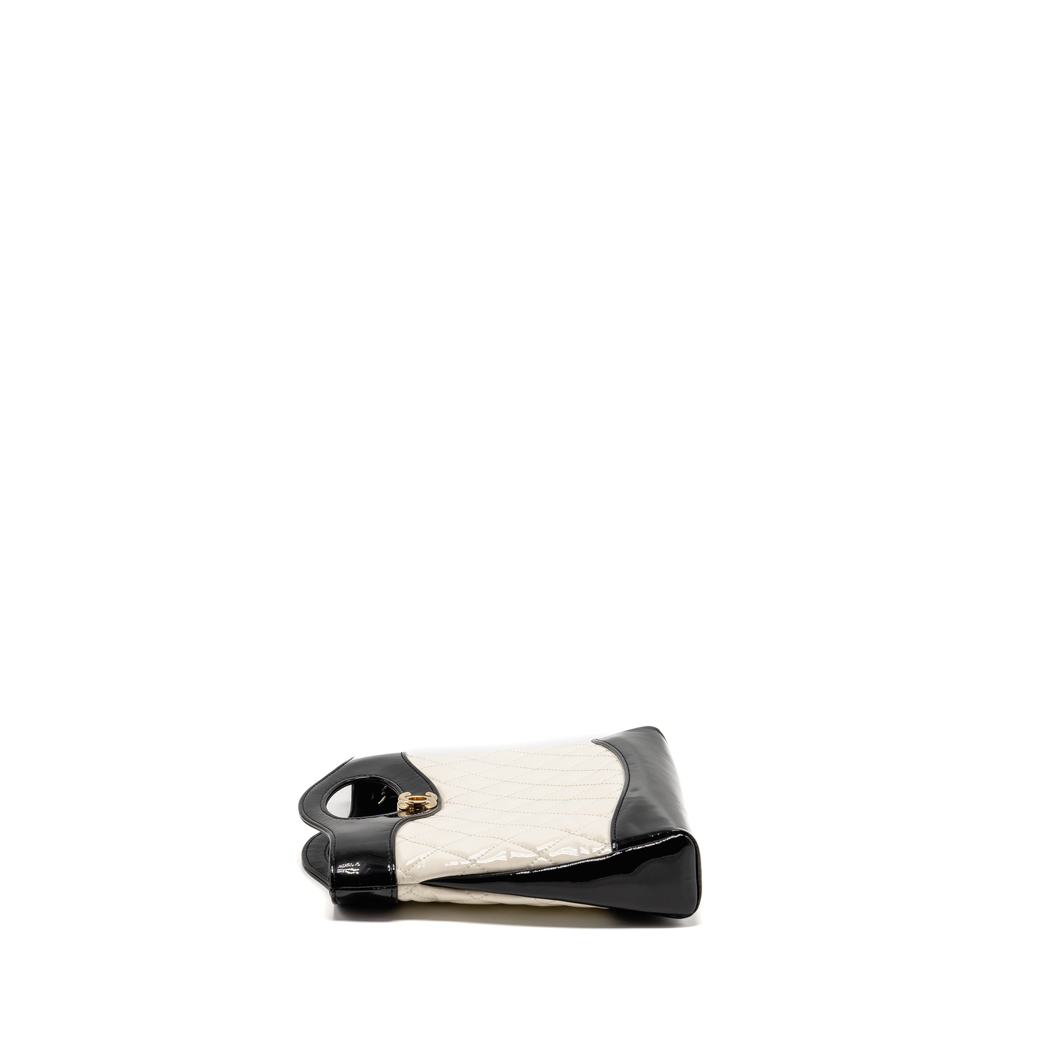 chanel-mini-31-bag-patent-black-white-lghw-microchip-1
