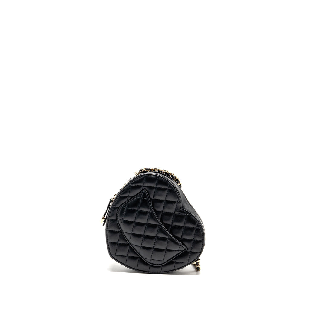 chanel-22s-heart-bag-lambskin-black-lghw-microchip-3