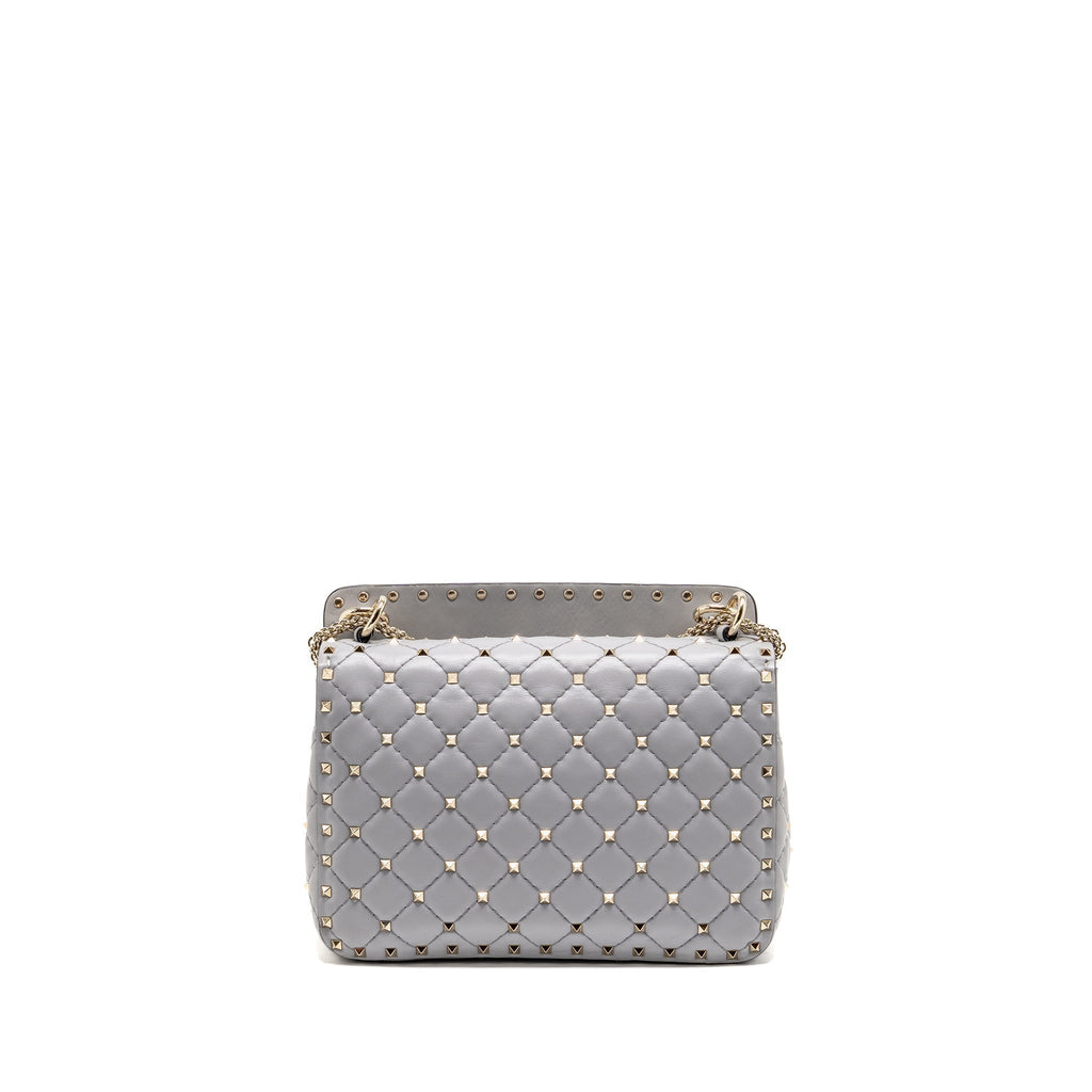 valentino-medium-rockstud-spike-bag-lambskin-nappa-light-grey-lghw